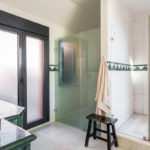 Apartamentos de 4 dormitorios en venta en Calahonda – R5344285