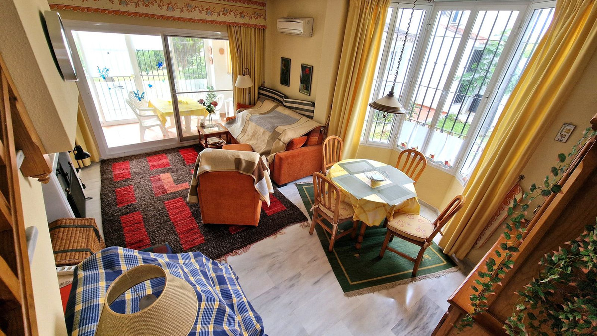 2 bedroom Apartments for sale in Riviera del Sol – R5271673