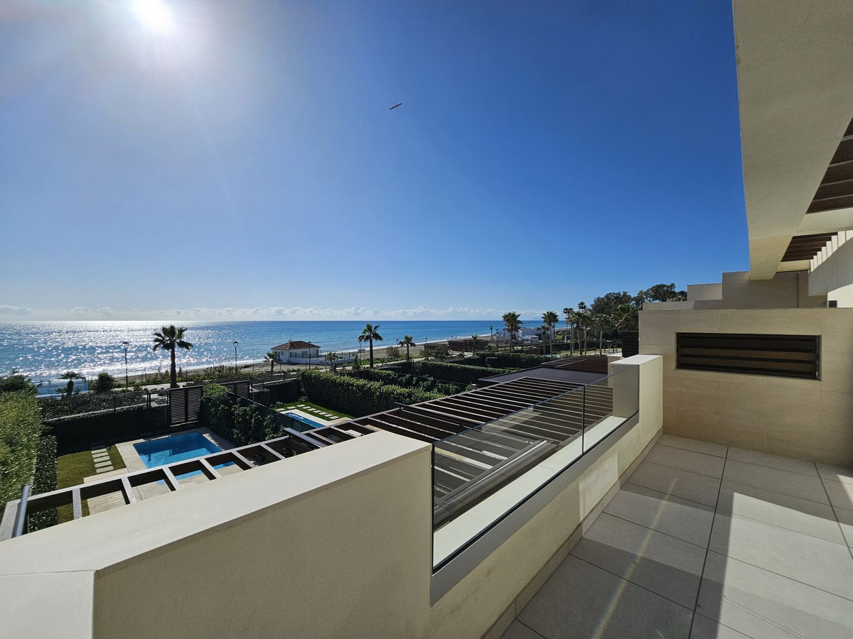 4 bedroom Townhouses for sale in Nueva Milla de Oro – R4952128