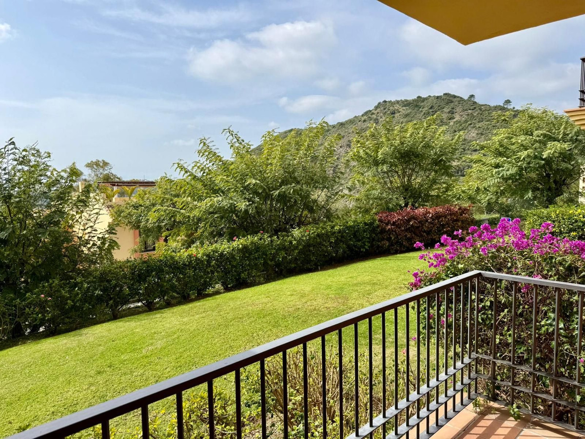 2 bedroom Apartments for sale in Los Arqueros – R5318785