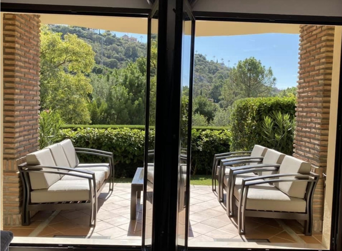 3 bedroom Apartments for sale in Los Arqueros – R5359522