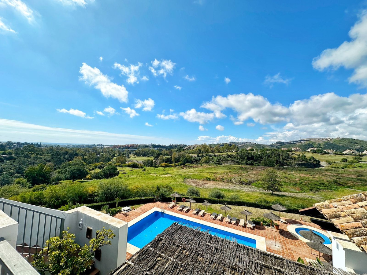 3 bedroom Apartments for sale in Los Arqueros – R5324356