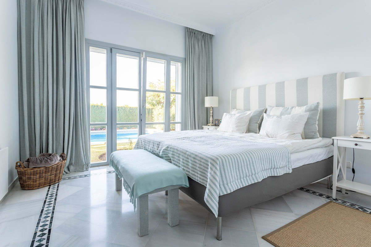 4 bedroom Villas for sale in Sierra Blanca – R4226188 4 bedroom Villas for sale in Sierra Blanca – R4226188