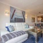 2 bedroom Apartments for sale in Elviria – R5363959