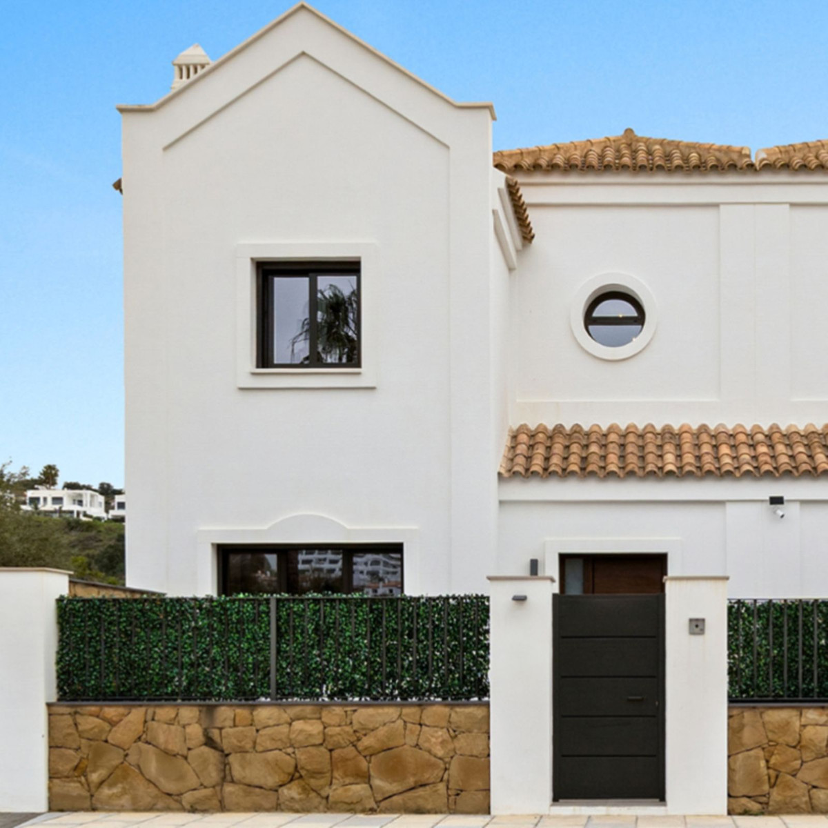4 bedroom Townhouses for sale in La Cala de Mijas – R5356627
