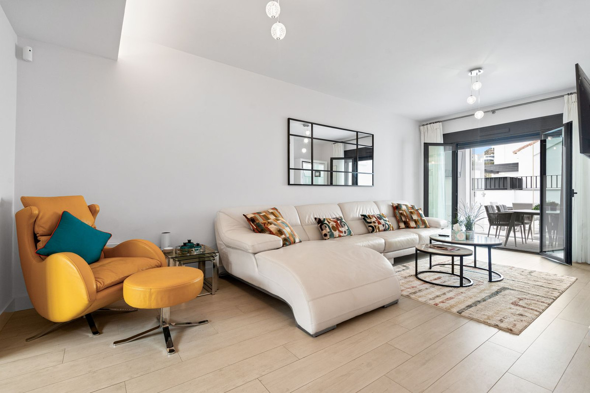 4 bedroom Townhouses for sale in La Cala de Mijas – R5356627