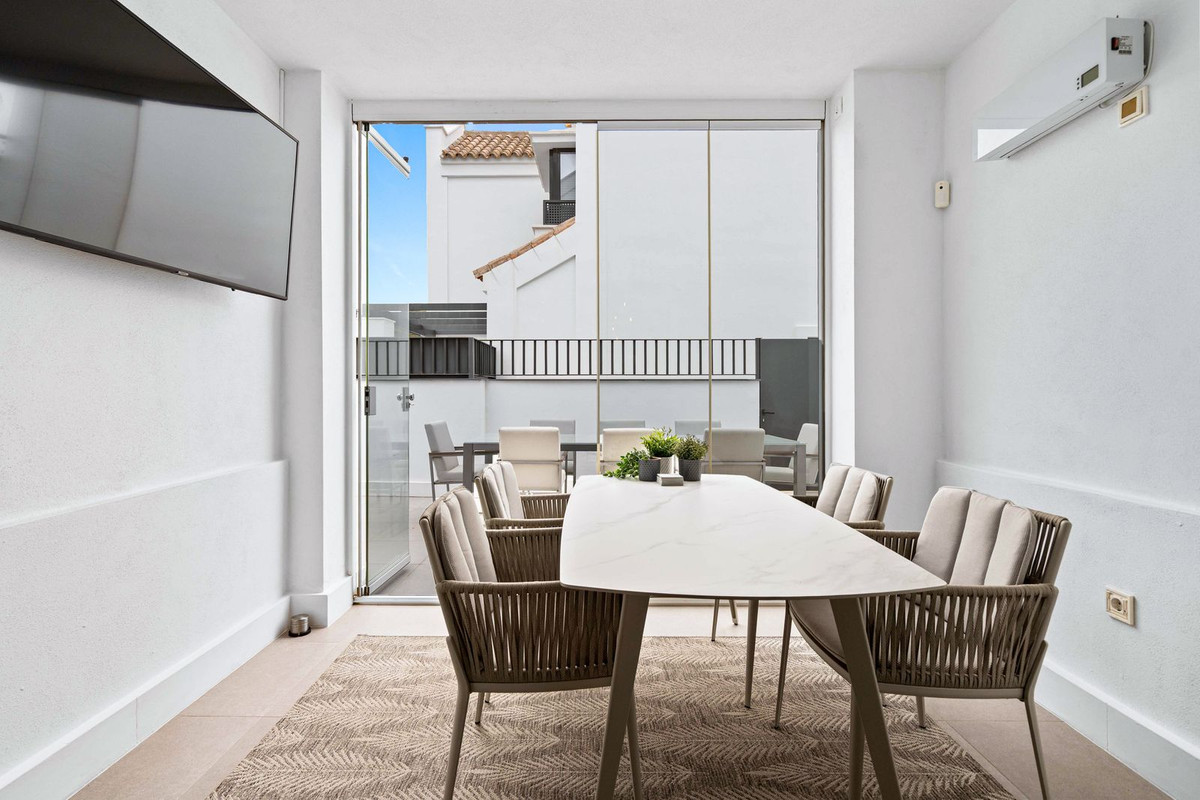 4 bedroom Townhouses for sale in La Cala de Mijas – R5356627