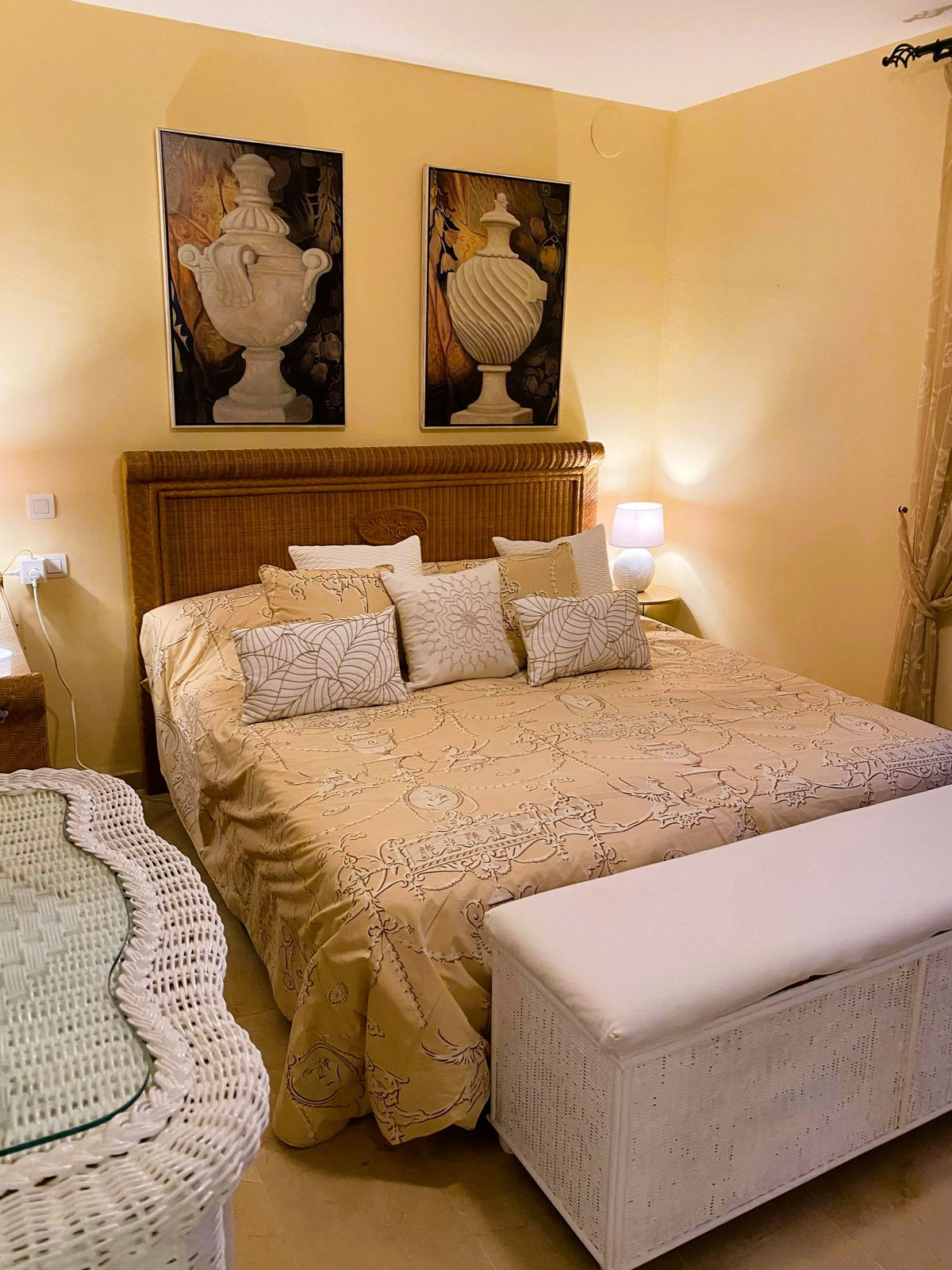 2 bedroom Apartments for sale in Elviria – R5203144