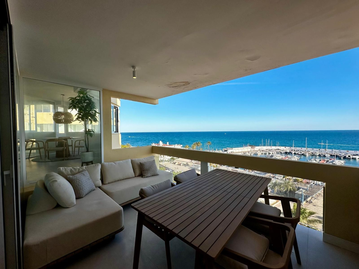 3 bedroom Penthouses for sale in Marbella – R5139037