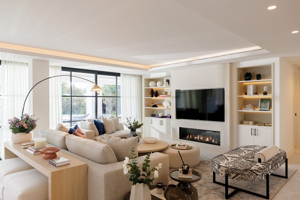 5 bedroom Villas for sale in La Quinta – R5236744 5 bedroom Villas for sale in La Quinta – R5236744