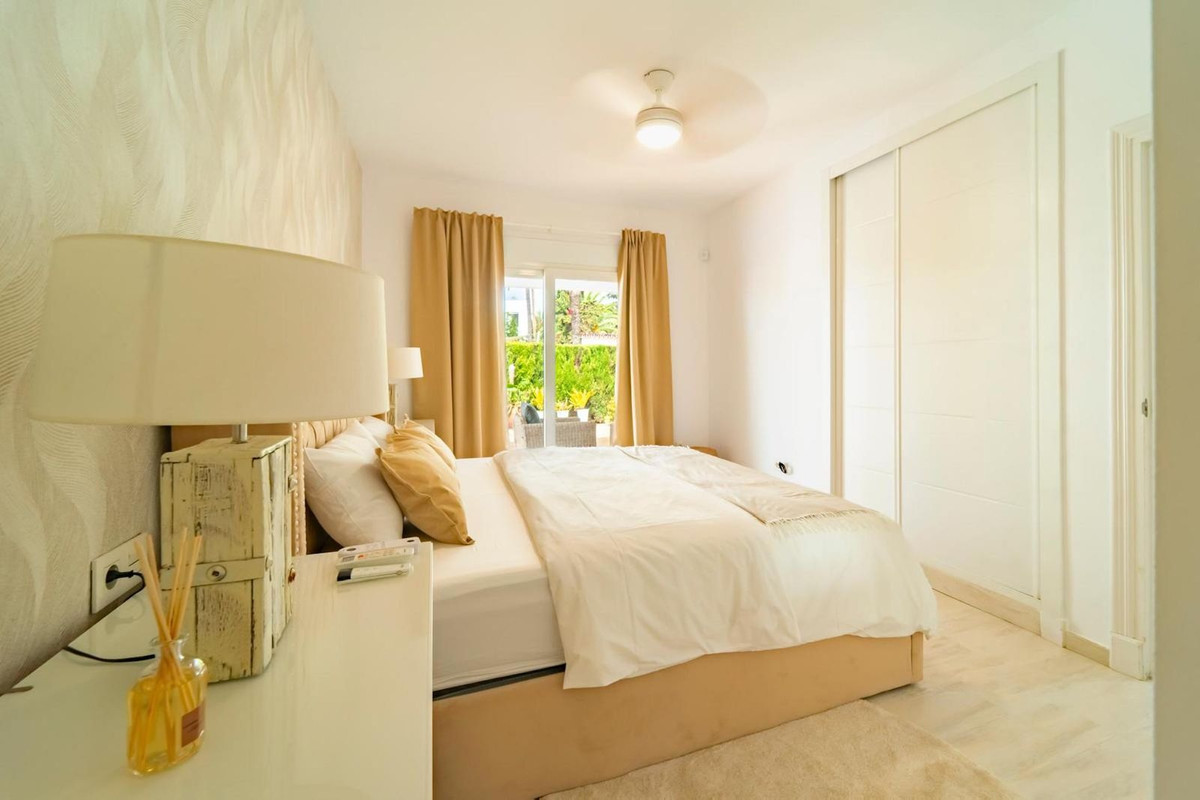 4 bedroom Villas for sale in Marbesa – R5350501