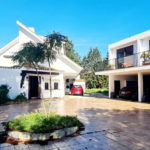 5 bedroom Villas for sale in Las Chapas – R4102684