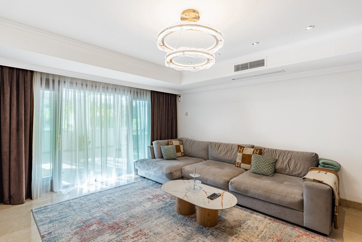 2 bedroom Apartments for sale in Milla de Oro – R5353000