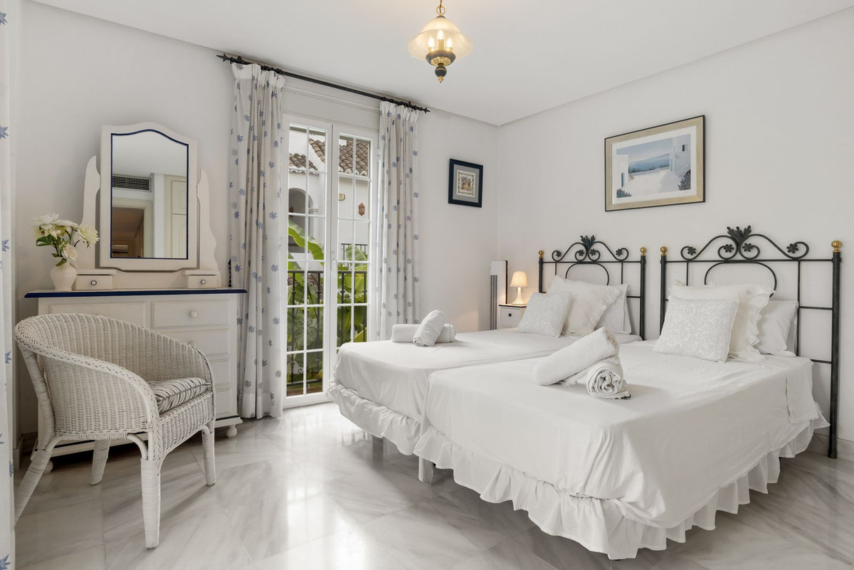 3 bedroom Townhouses for sale in Milla de Oro – R5191915