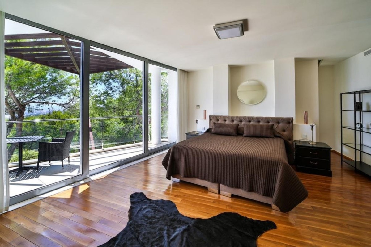 4 bedroom Villas for sale in Sierra Blanca – R3361870