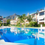 Apartamentos de 4 dormitorios en venta en Marbella – R2786435