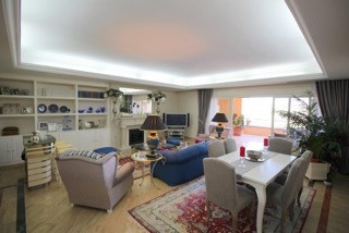 Apartamentos de 4 dormitorios en venta en Marbella – R2786435