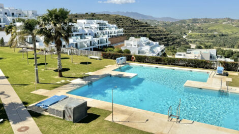 3 bedroom Apartments for sale in La Cala de Mijas – R5274904