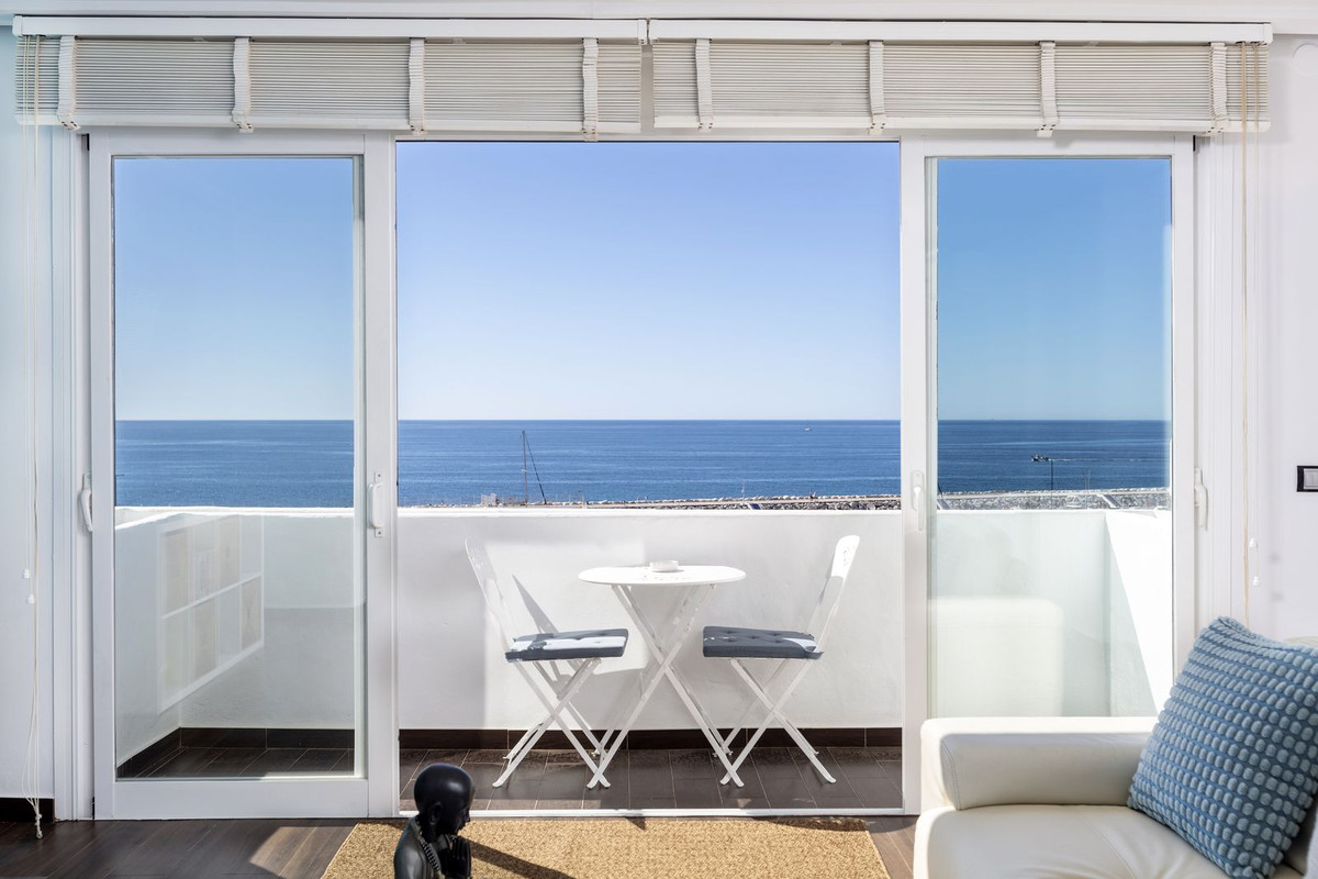 2 bedroom Penthouses for sale in Puerto Banús – R5378773 2 bedroom Penthouses for sale in Puerto Banús – R5378773