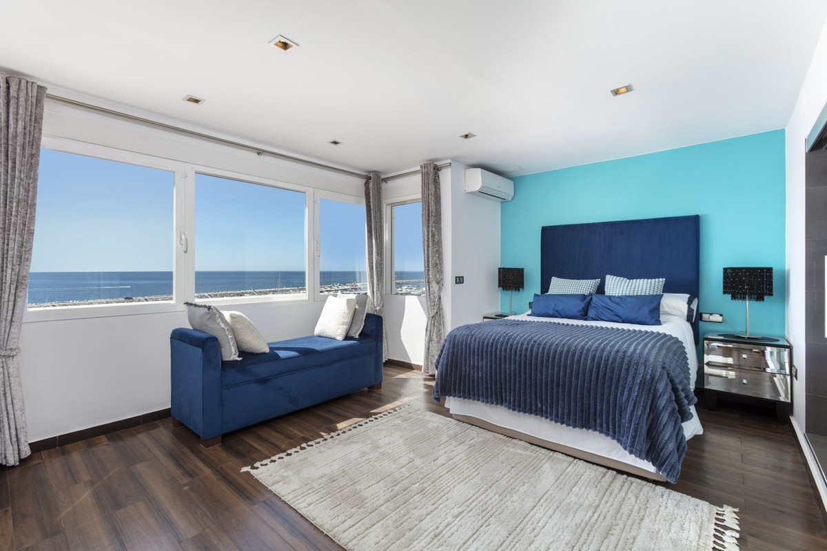 2 bedroom Penthouses for sale in Puerto Banús – R5378773 2 bedroom Penthouses for sale in Puerto Banús – R5378773