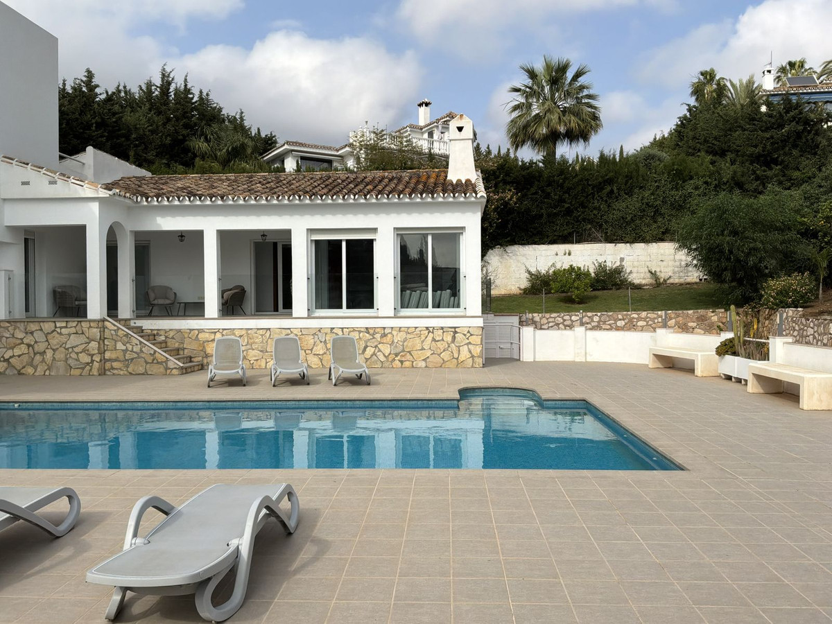 6 bedroom Villas for sale in Mijas – R5369140