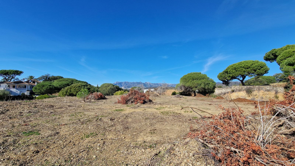 Plots for sale in Elviria Hills – R4599565 Plots for sale in Elviria Hills – R4599565