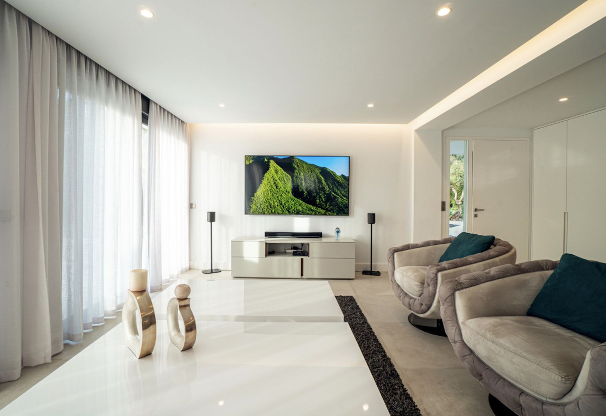 5 bedroom Villas for sale in Nueva Andaluc�a – R4846231 5 bedroom Villas for sale in Nueva Andaluc�a – R4846231