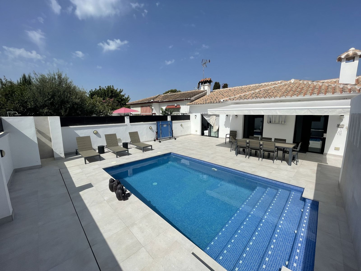 Villas de 3 dormitorios en venta en San Pedro de Alc�ntara – R5143783 Villas de 3 dormitorios en venta en San Pedro de Alc�ntara – R5143783