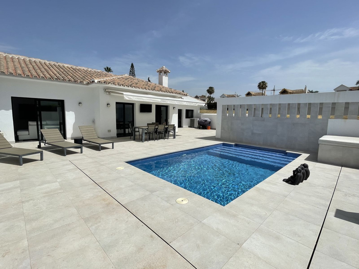 Villas de 3 dormitorios en venta en San Pedro de Alc�ntara – R5143783 Villas de 3 dormitorios en venta en San Pedro de Alc�ntara – R5143783