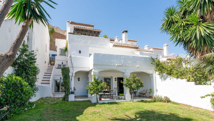 Adosados de 4 dormitorios en venta en Puerto Ban�s – R5308672 Adosados de 4 dormitorios en venta en Puerto Ban�s – R5308672 en