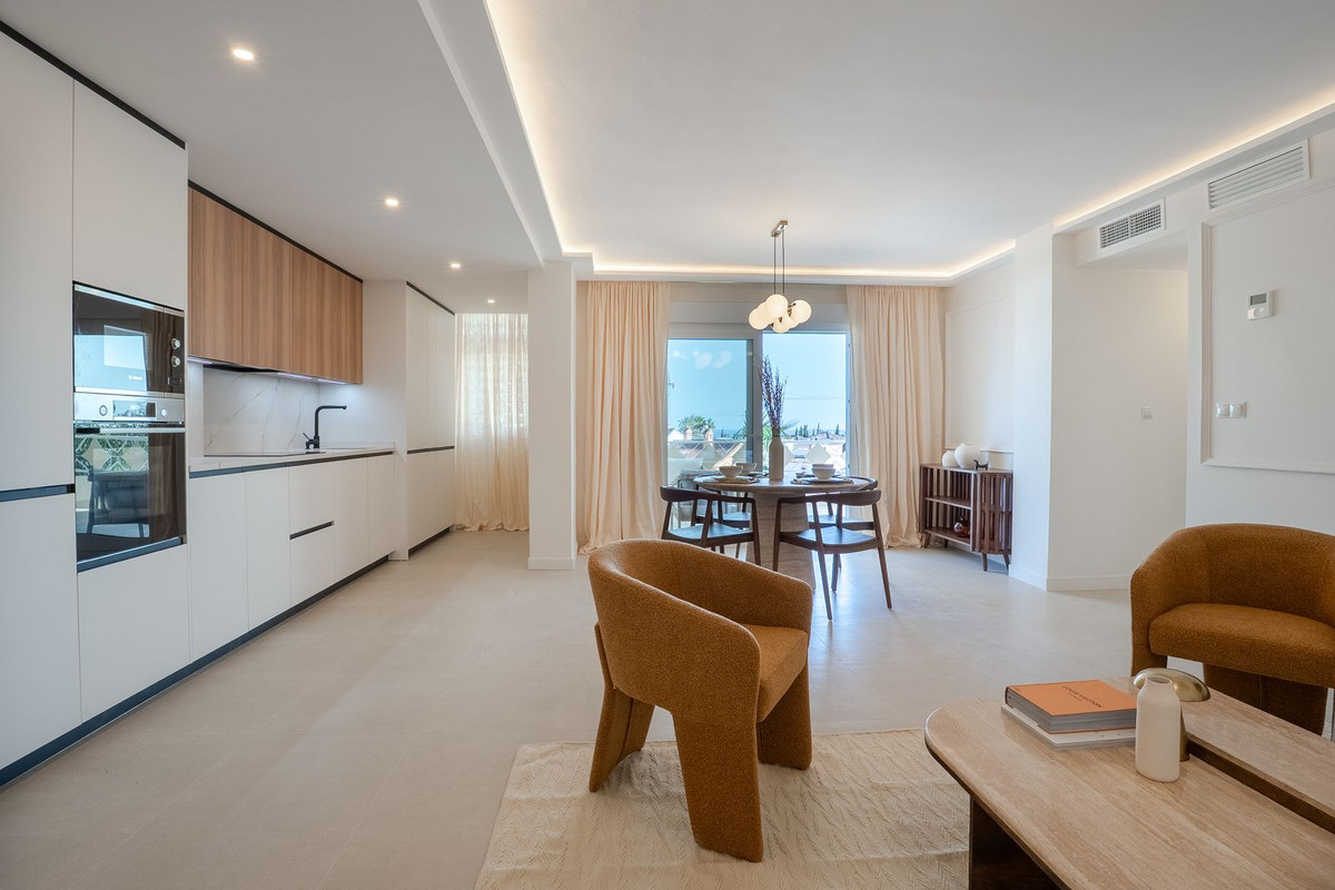 2 bedroom Apartments for sale in Las Chapas – R5367142