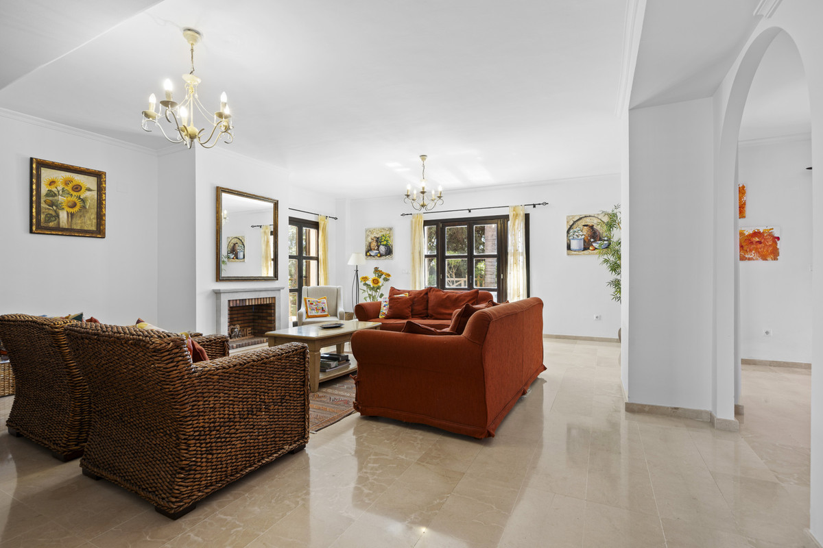 5 bedroom Villas for sale in Guadalmina Alta – R5379259 5 bedroom Villas for sale in Guadalmina Alta – R5379259