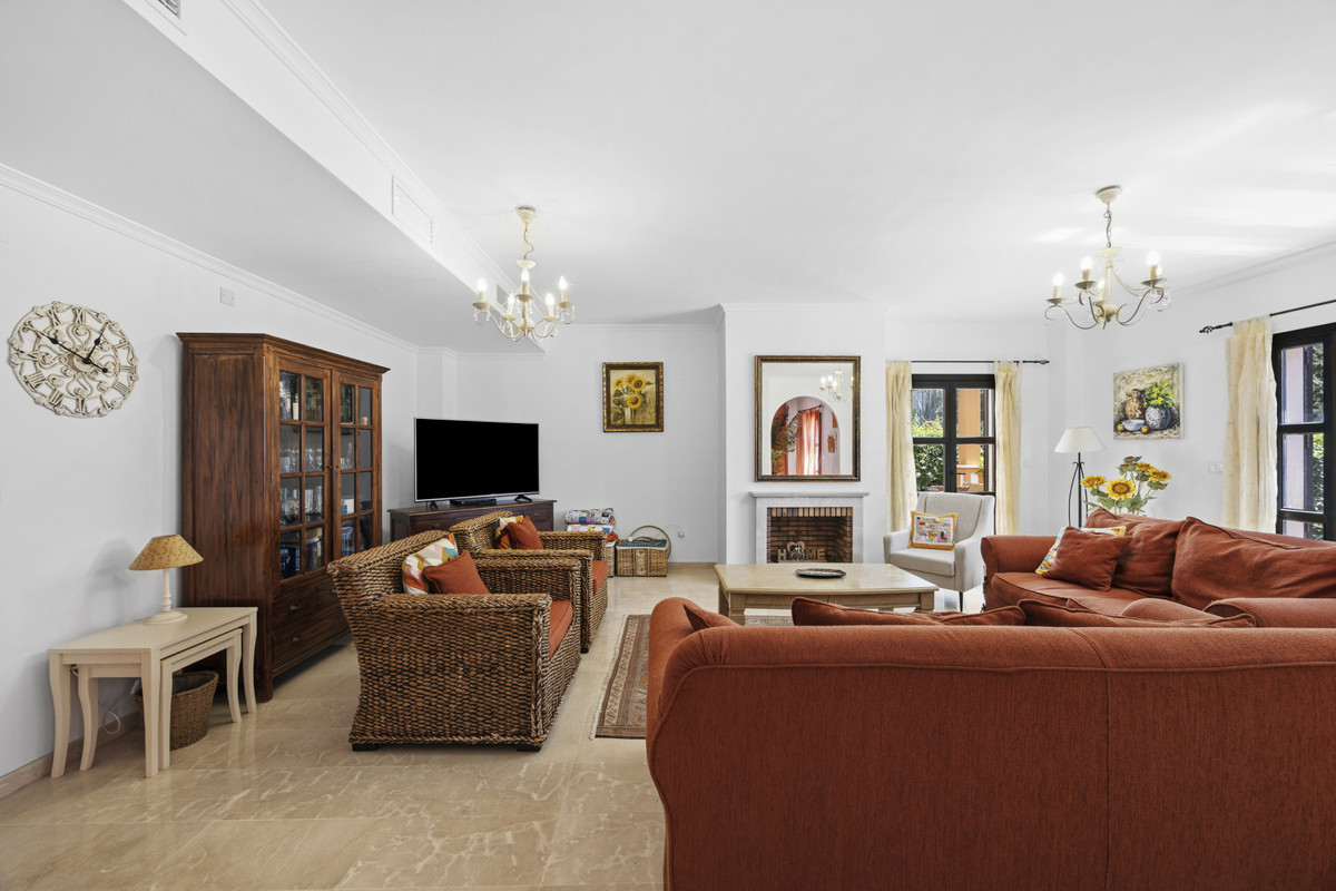 5 bedroom Villas for sale in Guadalmina Alta – R5379259 5 bedroom Villas for sale in Guadalmina Alta – R5379259