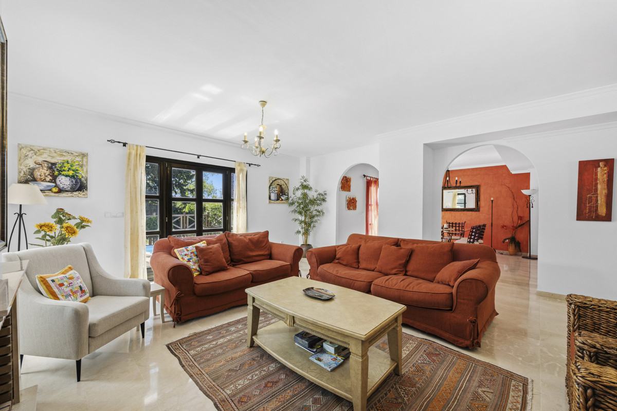 5 bedroom Villas for sale in Guadalmina Alta – R5379259 5 bedroom Villas for sale in Guadalmina Alta – R5379259