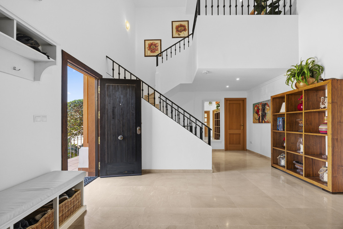 5 bedroom Villas for sale in Guadalmina Alta – R5379259 5 bedroom Villas for sale in Guadalmina Alta – R5379259