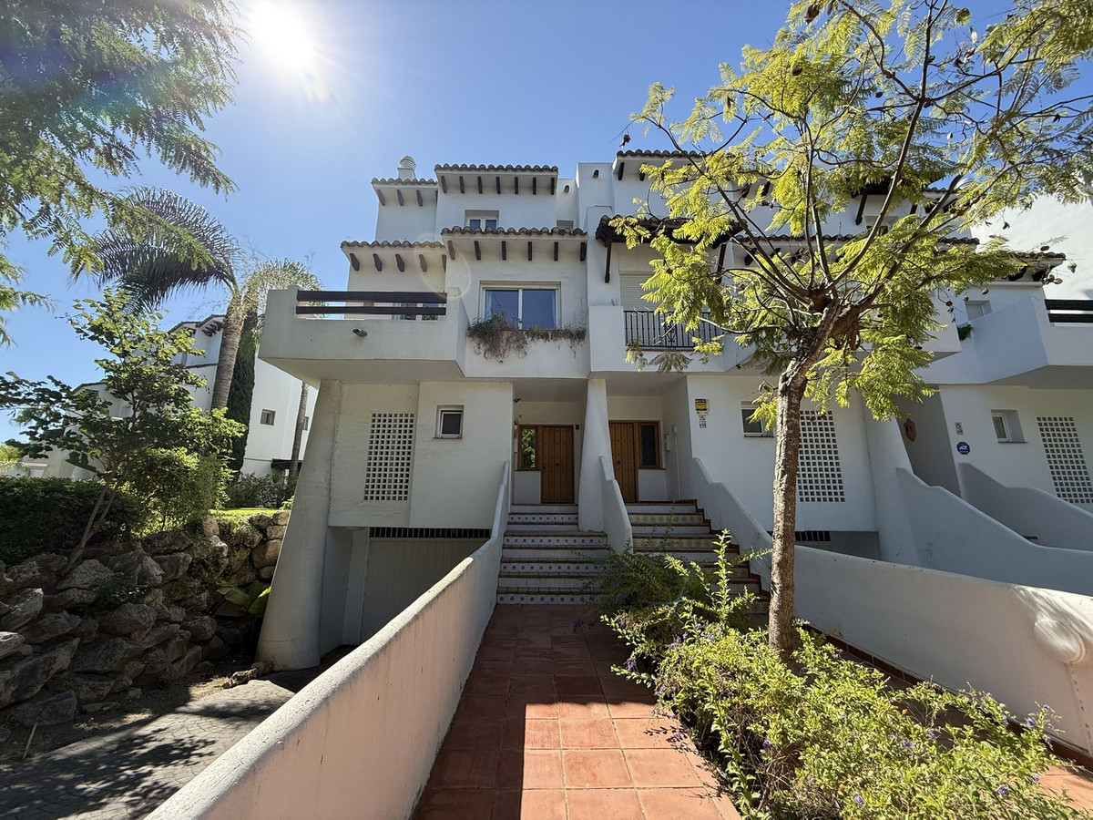 3 bedroom Townhouses for sale in Atalaya – R5147158 3 bedroom Townhouses for sale in Atalaya – R5147158