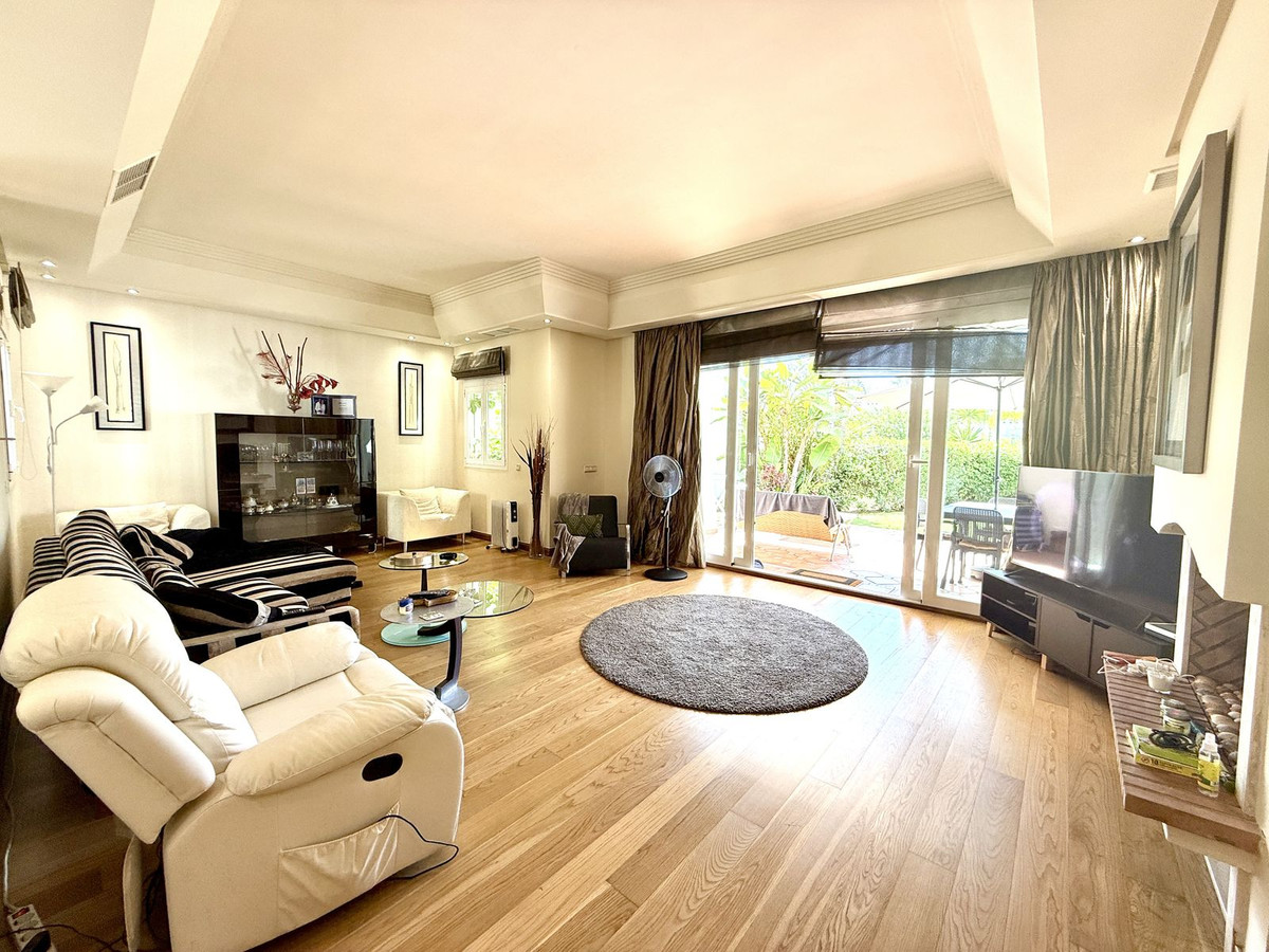 3 bedroom Townhouses for sale in Atalaya – R5147158 3 bedroom Townhouses for sale in Atalaya – R5147158