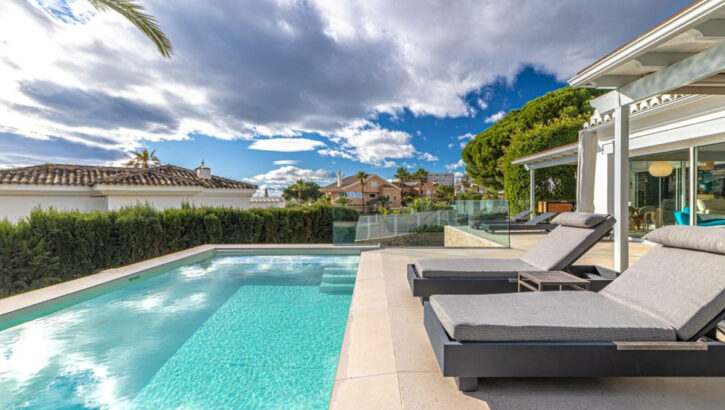 Villas de 5 dormitorios en venta en Las Chapas – R5255731 Villas de 5 dormitorios en venta en Las Chapas – R5255731 en