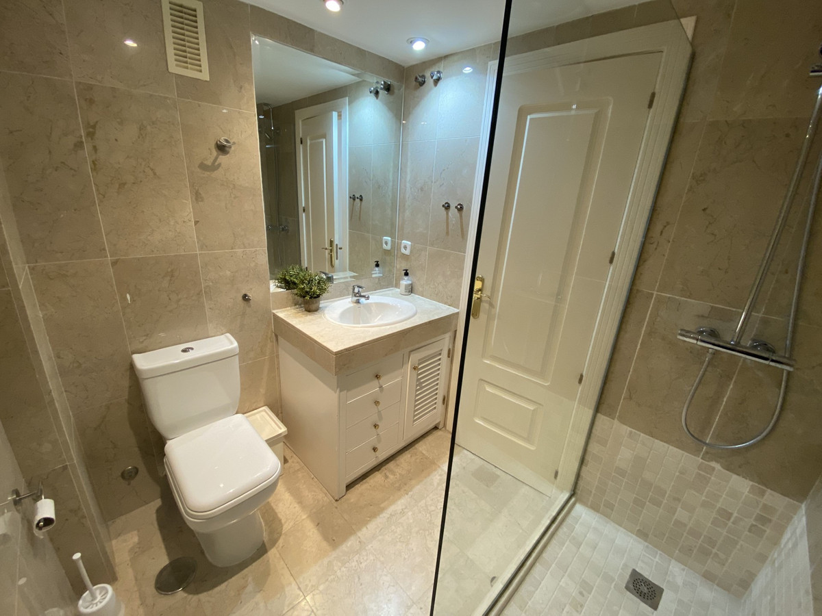 Apartamentos de 2 dormitorios en venta en Nueva Andaluc�a – R5333551 Apartamentos de 2 dormitorios en venta en Nueva Andaluc�a – R5333551