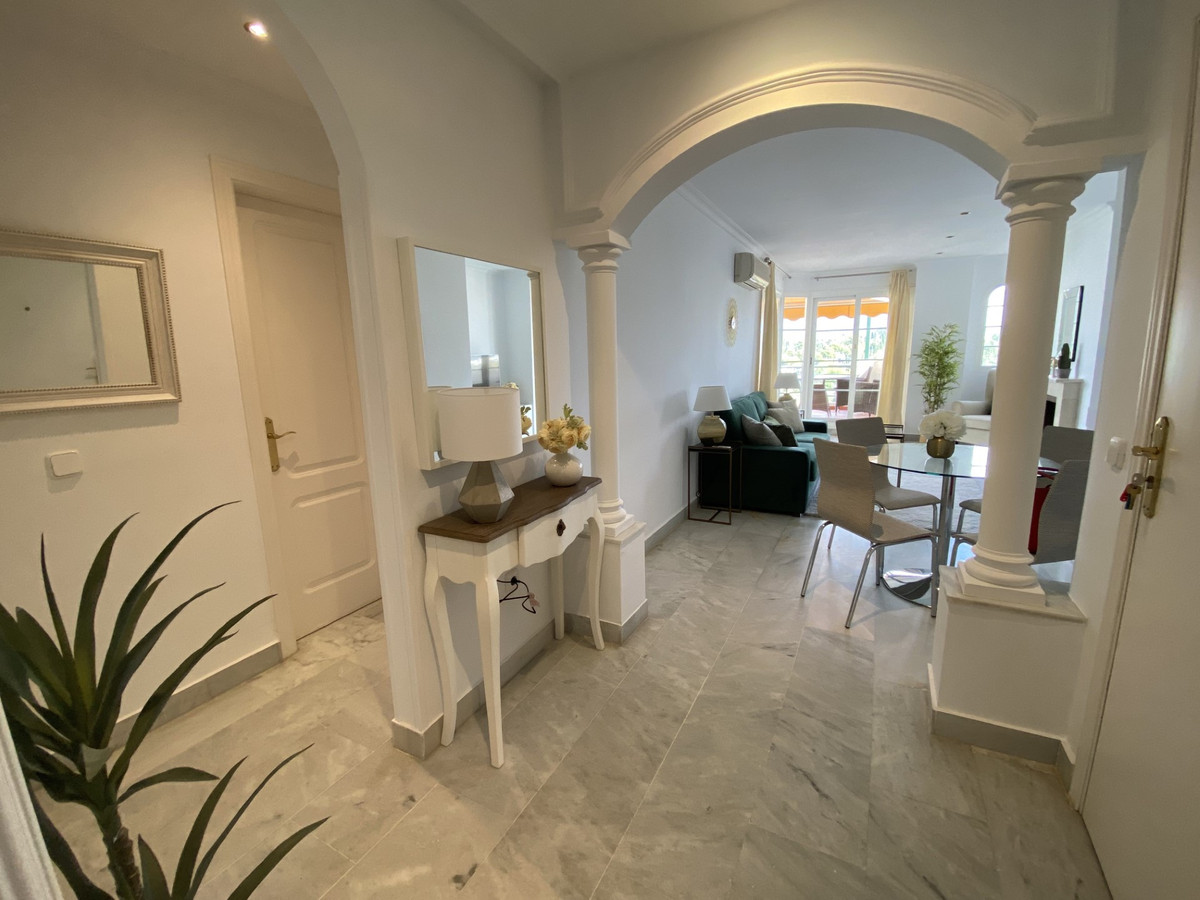 Apartamentos de 2 dormitorios en venta en Nueva Andaluc�a – R5333551 Apartamentos de 2 dormitorios en venta en Nueva Andaluc�a – R5333551