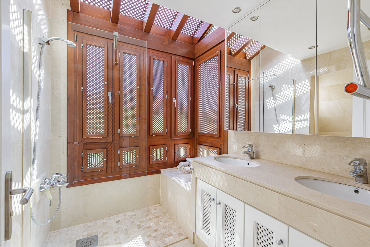Apartamentos de 2 dormitorios en venta en Nueva Andaluc�a – R5167162 Apartamentos de 2 dormitorios en venta en Nueva Andaluc�a – R5167162