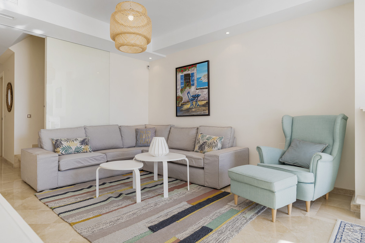 4 bedroom Apartments for sale in Nueva Andalucía – R5032516 4 bedroom Apartments for sale in Nueva Andalucía – R5032516