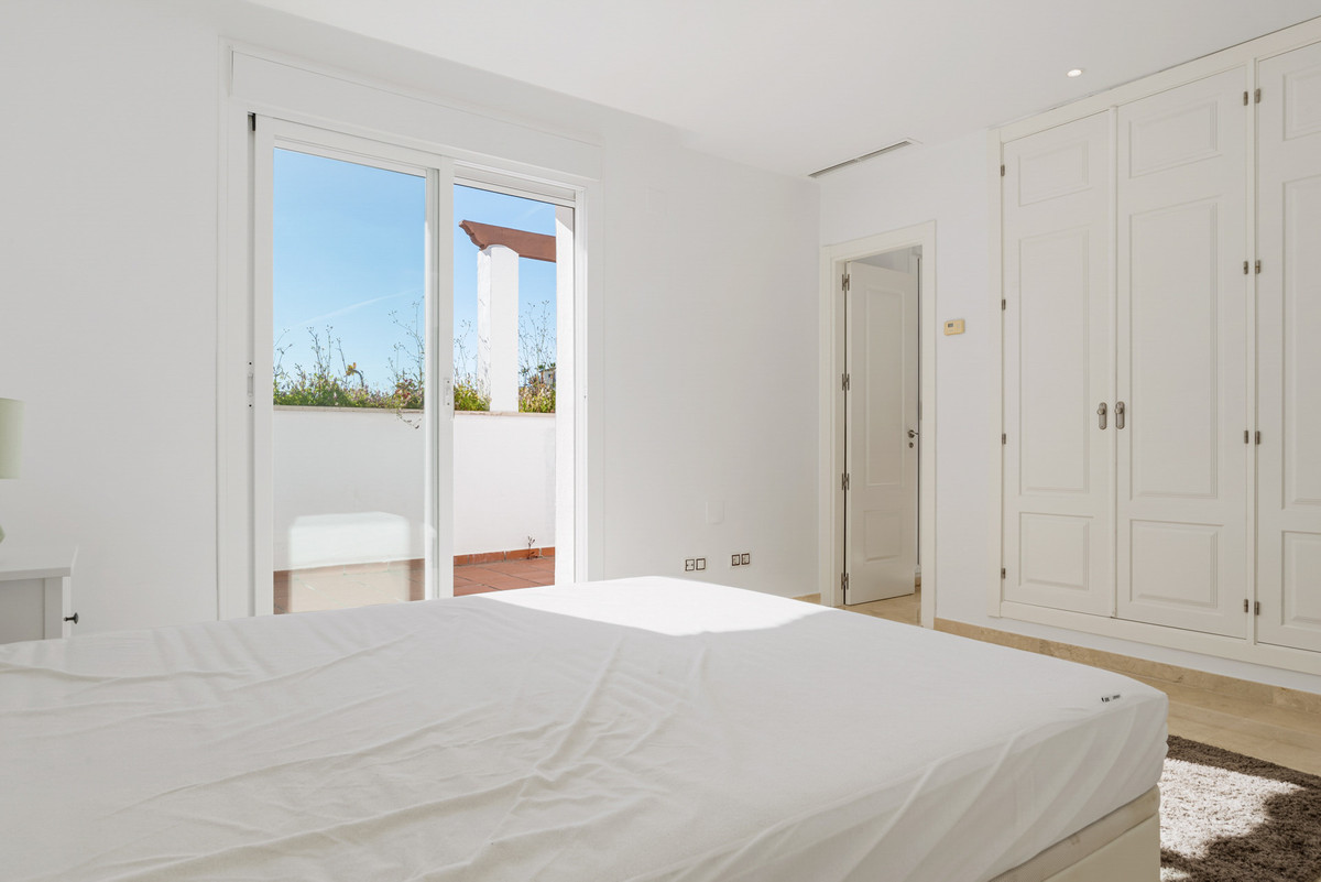 4 bedroom Apartments for sale in Nueva Andalucía – R5032516 4 bedroom Apartments for sale in Nueva Andalucía – R5032516