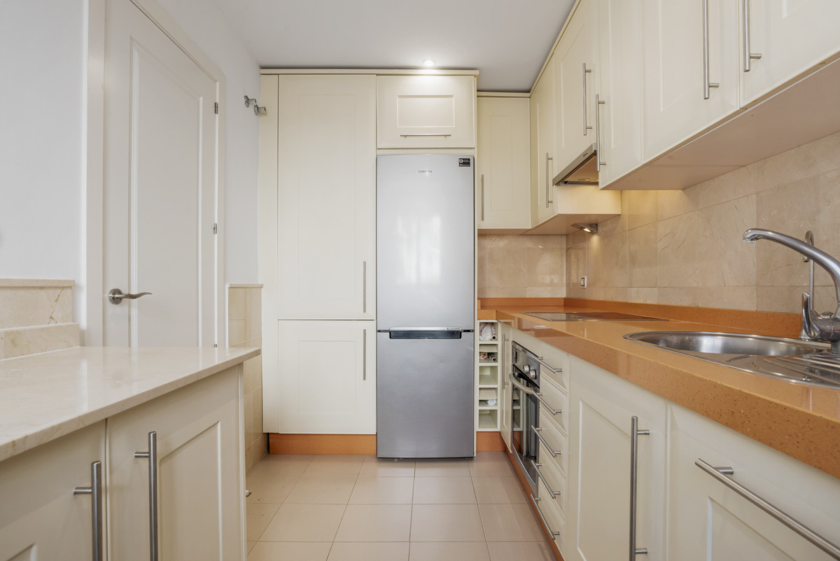 4 bedroom Apartments for sale in Nueva Andalucía – R5032516 4 bedroom Apartments for sale in Nueva Andalucía – R5032516
