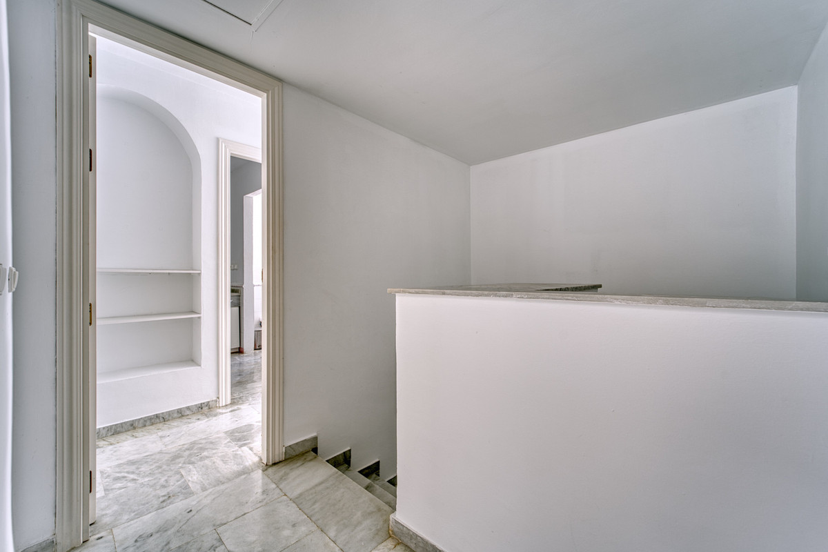 Apartamentos de 5 dormitorios en venta en Guadalmina Baja – R5391661 Apartamentos de 5 dormitorios en venta en Guadalmina Baja – R5391661