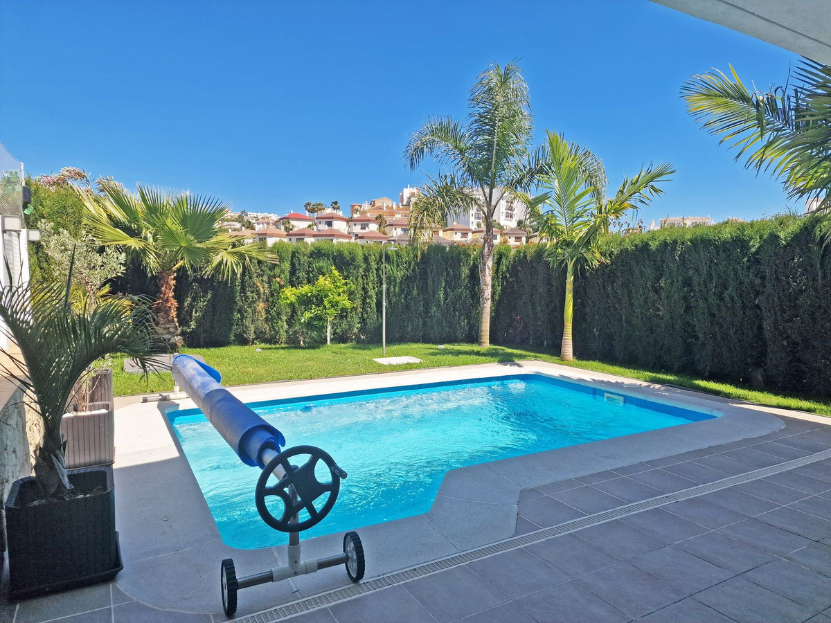 Pareados de 3 dormitorios en venta en Riviera del Sol – R5370256 Pareados de 3 dormitorios en venta en Riviera del Sol – R5370256