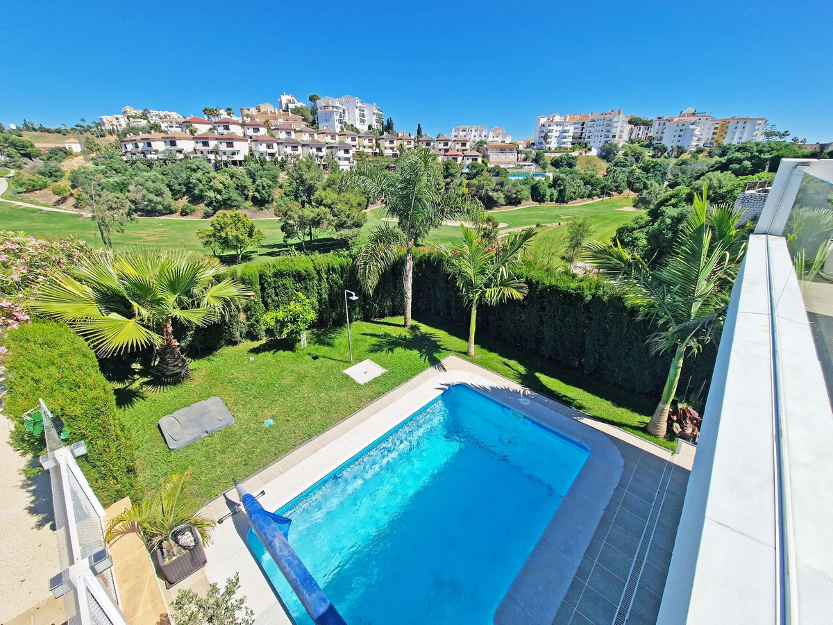 Pareados de 3 dormitorios en venta en Riviera del Sol – R5370256 Pareados de 3 dormitorios en venta en Riviera del Sol – R5370256