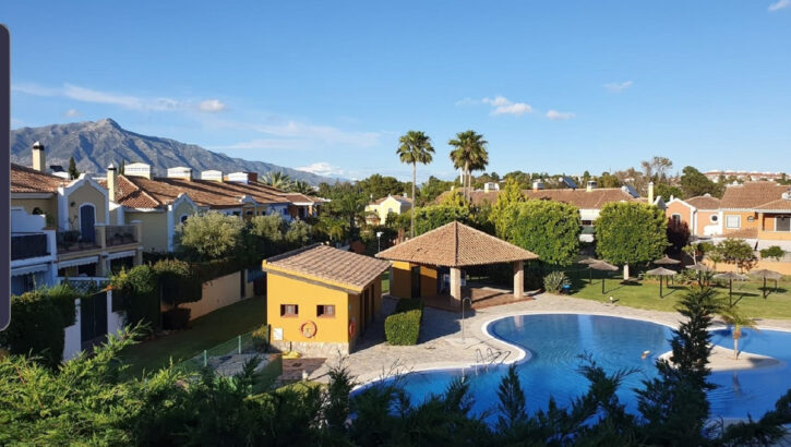 Adosados de 4 dormitorios en venta en San Pedro de Alcántara – R3651992 Adosados de 4 dormitorios en venta en San Pedro de Alcántara – R3651992 en