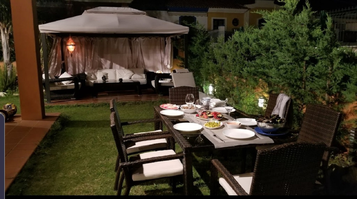 4 bedroom Townhouses for sale in San Pedro de Alcántara – R3651992 4 bedroom Townhouses for sale in San Pedro de Alcántara – R3651992