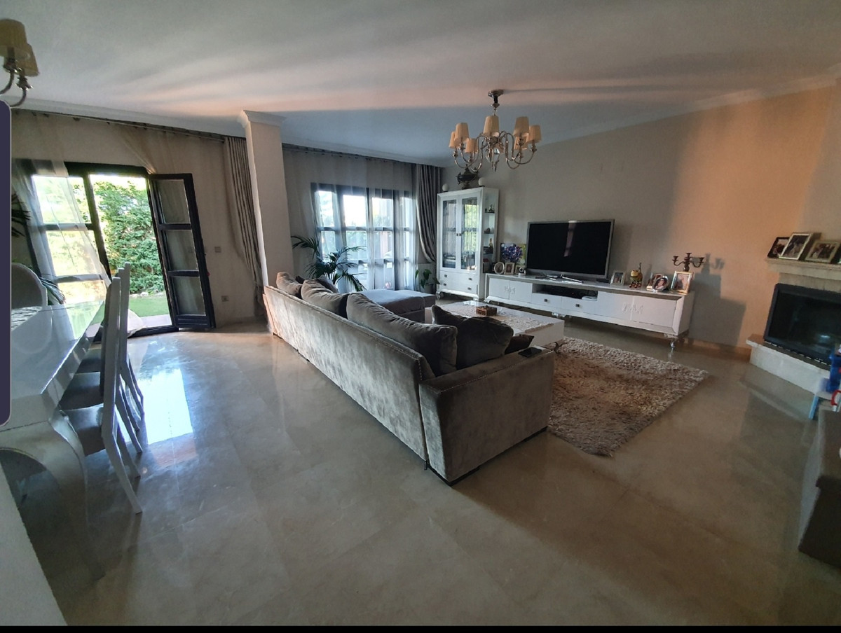 4 bedroom Townhouses for sale in San Pedro de Alcántara – R3651992 4 bedroom Townhouses for sale in San Pedro de Alcántara – R3651992